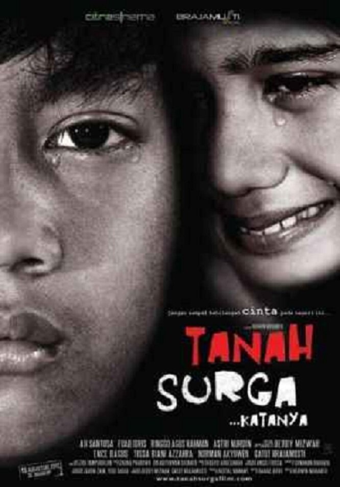 Tanah Surga... Katanya (2012) постер